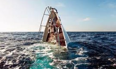 ମଝି ସମୁଦ୍ରରେ ଡଙ୍ଗାବୁଡ଼ି: ୧୫ ମୃତ