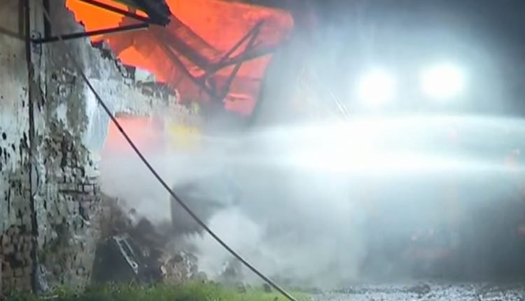 Massive fire breaks out at medicine godown in Bhubaneswar