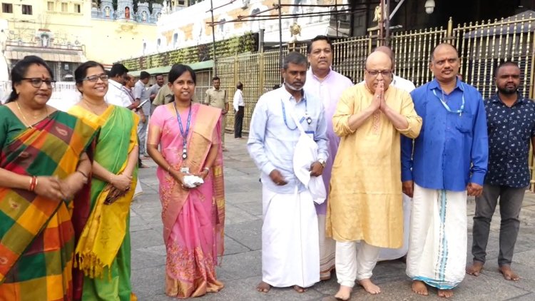 ‘ଇସ୍ରୋ’ ବୈଜ୍ଞାନିକ ଚନ୍ଦ୍ରଯାନ ୩ ଉତ୍‌କ୍ଷେପଣ ପୂର୍ବରୁ ତିରୁପତି ମନ୍ଦିର ଯାଇ କଲେ ପୂଜାର୍ଚ୍ଚନା