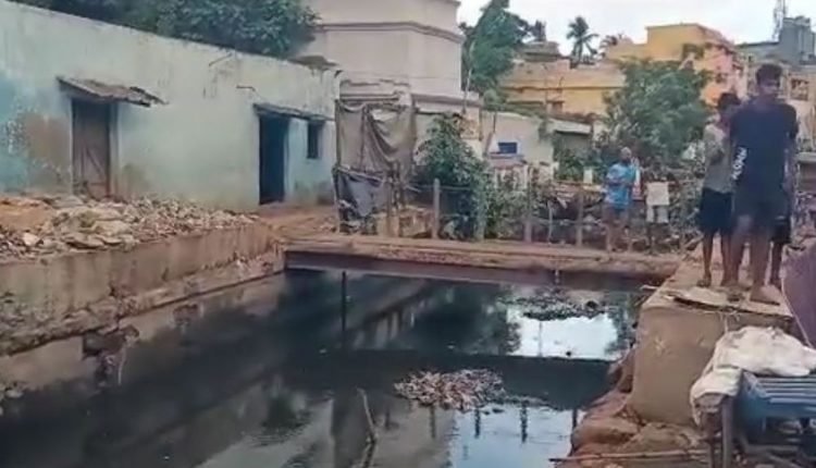 Open drain claims life of cleaning staff in Cuttack
