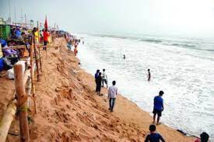 ଧୋଇନେଲା ଚକ୍ରତୀର୍ଥ ବେଳାଭୂମି : ପୁରୀରେ ସମୁଦ୍ରର ଉଗ୍ର ରୂପ