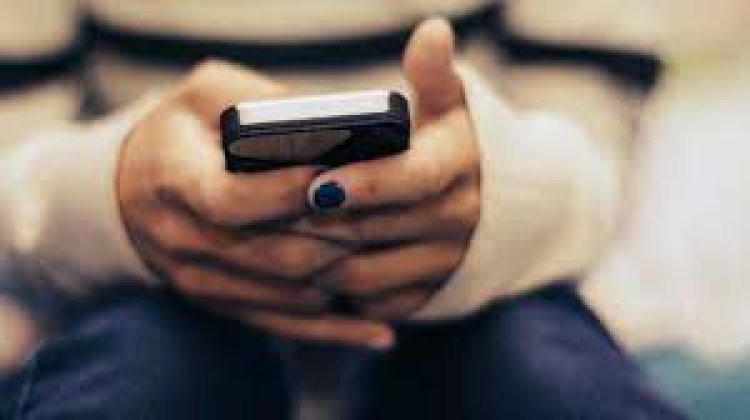 ମୋବାଇଲ ପାଇଁ ବିଷ ପିଇଦେଲା ନାବାଳକ