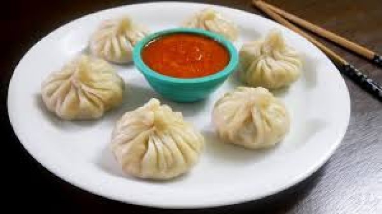 ମୋମୋ ଖାଉଥିଲେ ସାବଧାନ