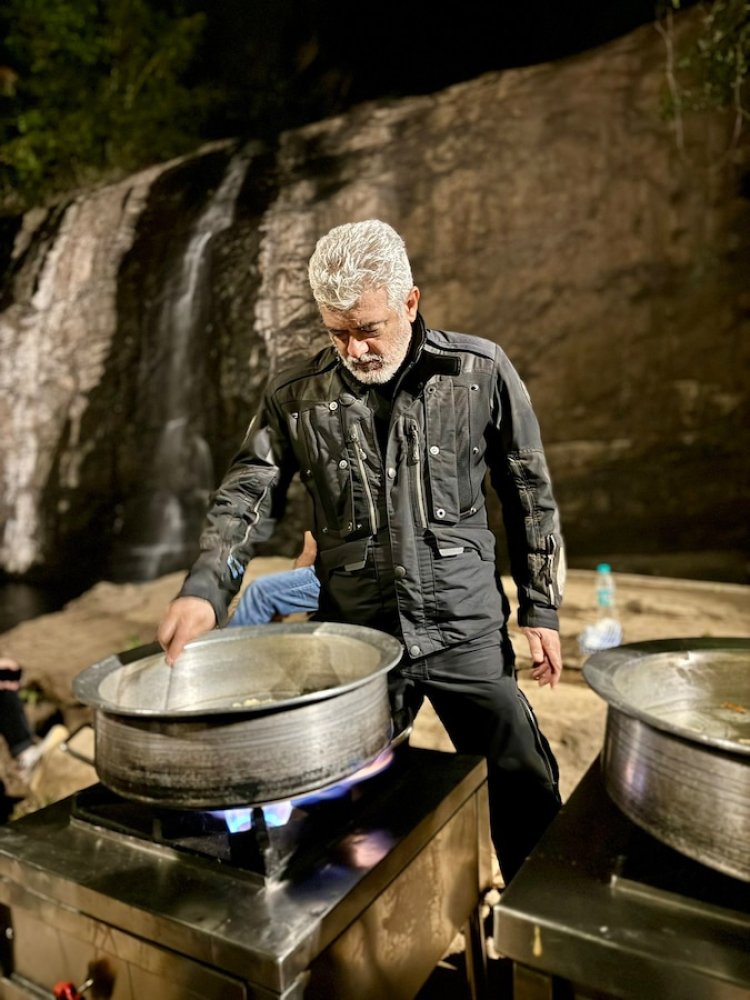 ରାସ୍ତା କଡ଼ରେ ବିରୀୟାନି ରାନ୍ଧିଲେ ହିରୋ 