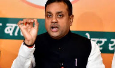 ରିପୋର୍ଟ କାର୍ଡ ପ୍ରଦାନ କଲେ ସମ୍ବିତ