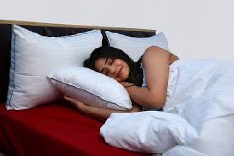 ସୁଖସମୃଦ୍ଧି,ଆର୍ଥିକ ଉନ୍ନତି ପାଇଁ ତକିଆ ତଳେ ରଖନ୍ତୁ ଏହି ଜିନିଷ..