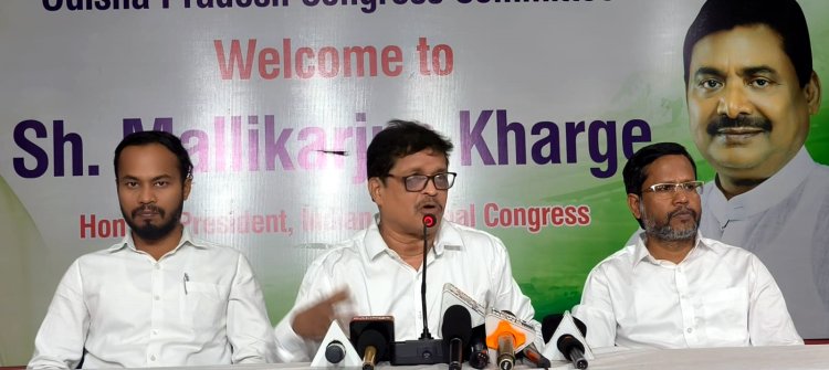 ରାଜ୍ୟରେ ବିଜେଡ଼ି ଓ ବିଜେପି ନେତାମାନଙ୍କ ମଧୁଚନ୍ଦ୍ରିକା ଯୋଗୁଁ ବିକାଶ ବାଟବଣା ବିଜେଡ଼ି ଓ ବିଜେପିର ଓଡ଼ିଶା ବିରୋଧି ନୀତି