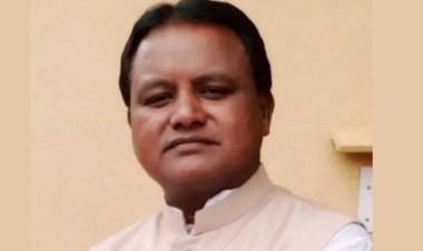 କାହାକୁ ବାଜିବ ମୋହନ ଛାଟ? ପ୍ରଶାସନିକ କରିଡରେ ଆରମ୍ଭ ହୋଇଛି ଚର୍ଚ୍ଚା ।