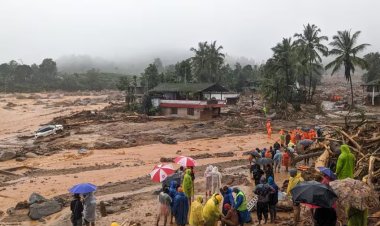 "Kerala: 19 killed, hundreds trapped as rain triggers landslides in Wayanad."