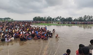 A tense situation arose as 1,000 Bangladeshis gathered at the border of Bengal, but the BSF foiled their infiltration attempt.