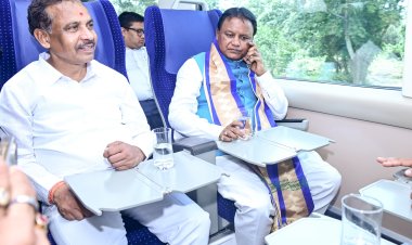 ବନ୍ଦେ ଭାରତ ଟ୍ରେନ୍‌ ଯୋଗେ ବ୍ରହ୍ମପୁରରୁ ଭୁବନେଶ୍ବର ଆସିଲେ ମୁଖ୍ୟମନ୍ତ୍ରୀ