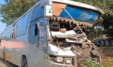 "Bhubaneswar-Bound Bus Rams Into Truck; One Dead, Over 20 Injured"