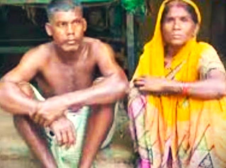 Odisha man living in a hut for 50 years urges the government for a new house.