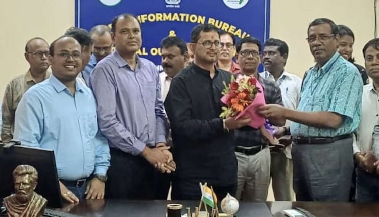 IIS officer Akhil Kumar Mishra has assumed charge as the ADG of PIB Bhubaneswar.